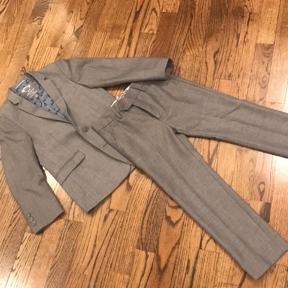 Appaman size 7 boys suit